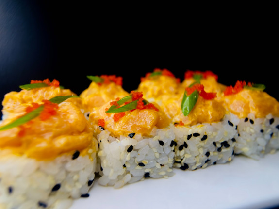 Ролл «Тар Тар» с лососем