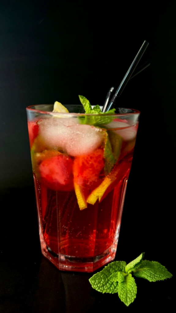 Клубничный мохито